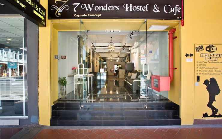  7 Wonders Capsule Hostel @ Jalan Besar Singapore - 