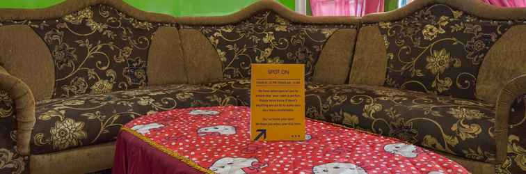 Lobi SPOT ON 1762 Gandrung Payungan Family Inn