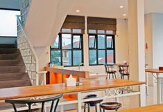 Lobi 2 Family Guest House Kupang Baru