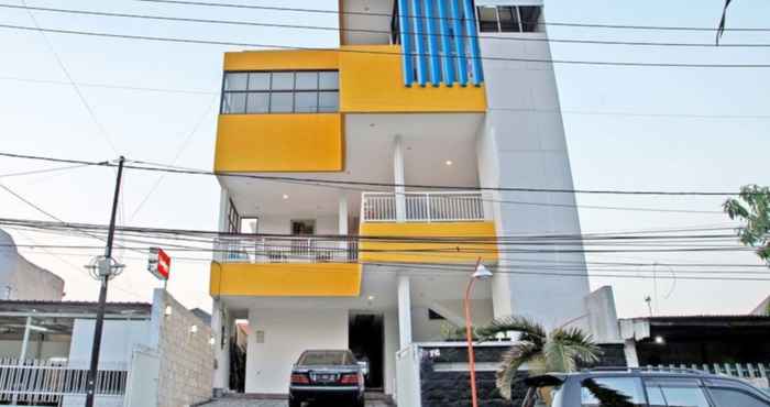 Bangunan Family Guest House Kupang Baru