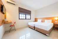 Bedroom Family Guest House Kupang Baru