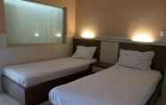 ห้องนอน 6 Hotel Arowana Jember 