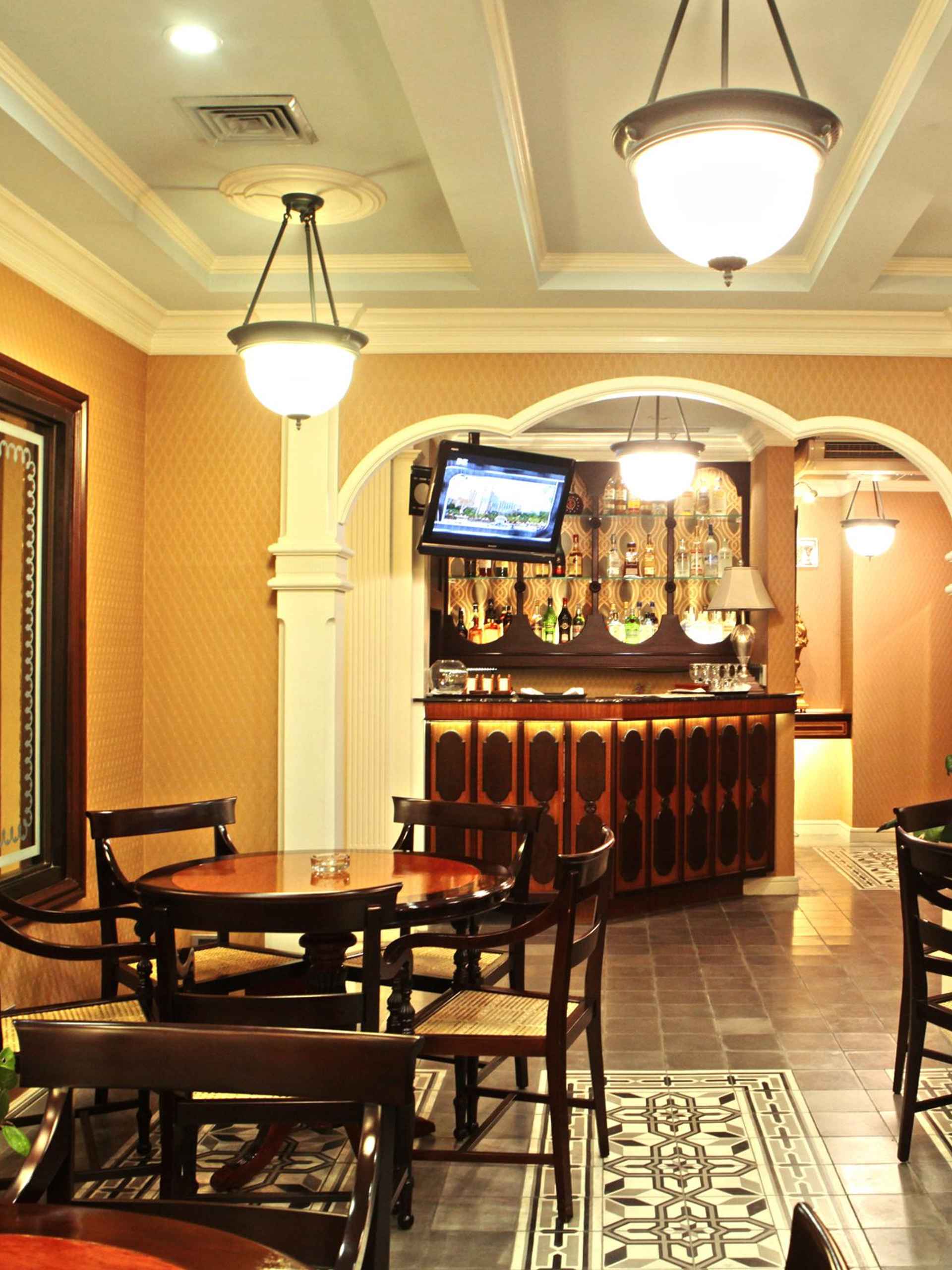 Bar, Cafe and Lounge Herald Suites