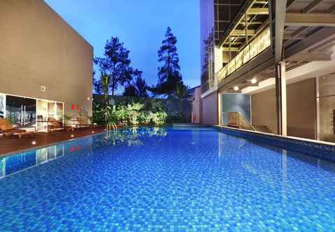 Swimming Pool ASTON Pasteur