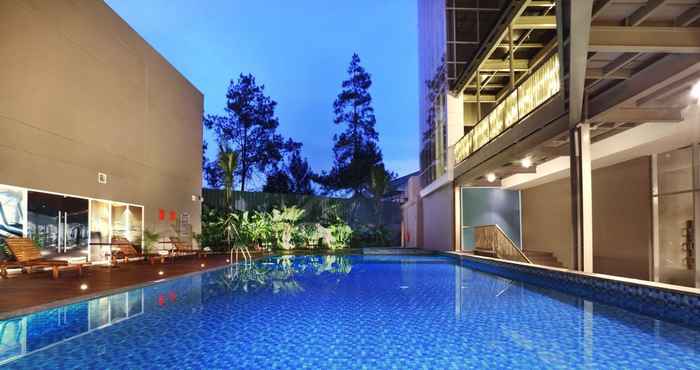 Swimming Pool ASTON Pasteur