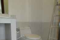 Toilet Kamar Soraya Apartment