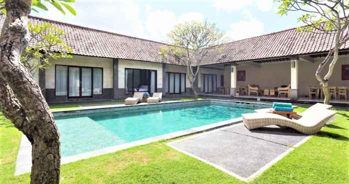 Swimming Pool Bali Merita Villa