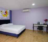 Bedroom 3 Elmark Hotel Johor