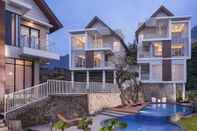 Kolam Renang Azcarya Villa Type Harry