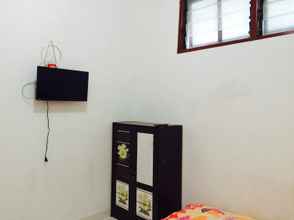 Kamar Tidur 4 Virginia Homestay