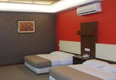Bedroom 4 D Eastern Hotel