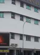EXTERIOR_BUILDING D Eastern Hotel