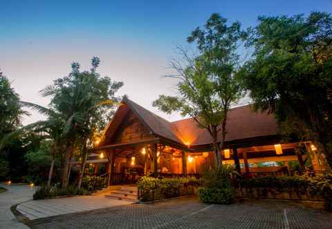 Lobby Inrawadee Resort