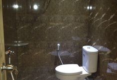 In-room Bathroom 6 AHLEN Pangandaran, Wisma/Guest House Resto 