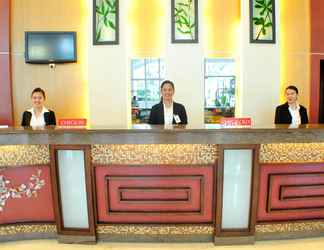 Lobi 2 Hotel Elizabeth Cebu
