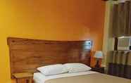 Kamar Tidur 5 Staylite Hotel Candon