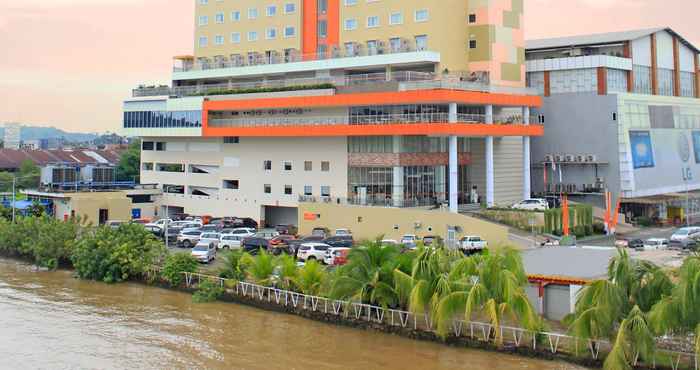 Bên ngoài HARRIS Hotel Samarinda