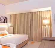 Bedroom 5 HARRIS Hotel Samarinda