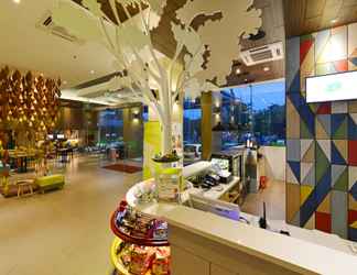 Sảnh chờ 2 POP! Hotel Pasar Baru Jakarta