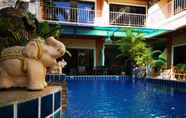 Swimming Pool 6 Seven Seas Hotel