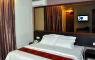 Kamar Tidur 5 Golden Hill Hotel