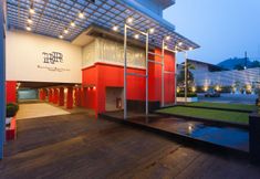 Exterior 2 Rang Hill Residence