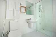 In-room Bathroom Rang Hill Residence