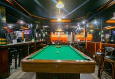 Entertainment Facility 3 OYO 722 Slouch Hat Inn 