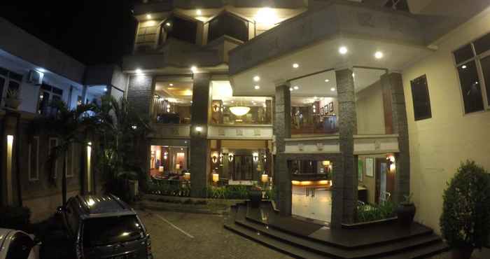 Luar Bangunan Hotel Harmonis Classic Tarakan