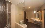 In-room Bathroom 6 Ratana Hill Patong