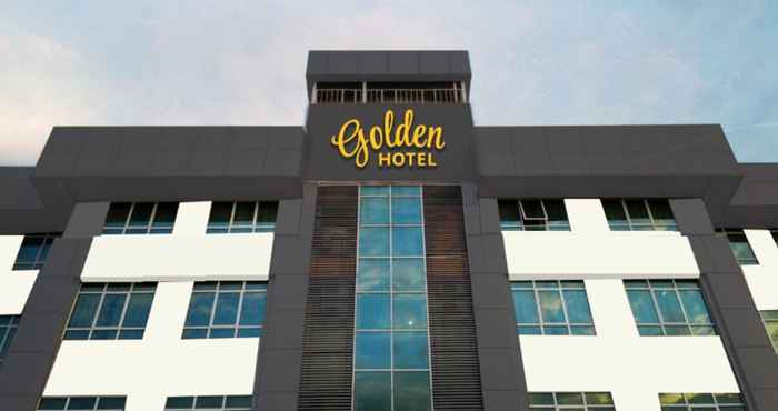 ภายนอกอาคาร Golden Hotel (KK)