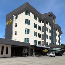 外部的 4 Golden Hotel (KK)