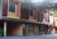 Exterior 6 Pinoy Pamilya Hotel