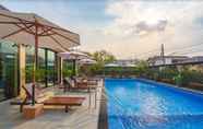 Swimming Pool 3 Suphan Lake Hometel