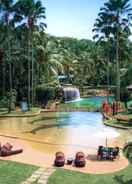 SWIMMING_POOL 