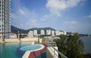 Kolam Renang 2 Leisure Cove Hotel & Apartments
