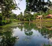 Exterior 2 Alam Taman Villa