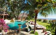 Swimming Pool 5 Palm Garden Amed Beach & Spa Resort
