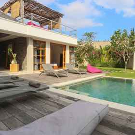 วิลล่า ปาปัต 1, โรงแรม & ที่พัก Aga Solas - Bumbak