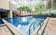 Kolam Renang 4 Sunshine City Suites