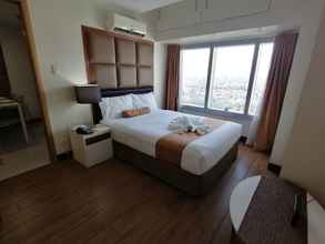 Kamar Tidur 4 Versailles Stay at One Central