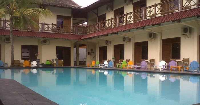 Swimming Pool Hotel Satya Nugraha Syariah