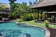 สระว่ายน้ำ Villa Santai Pemuteran