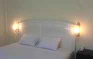 Kamar Tidur 4 King Hotel Wates