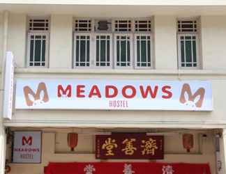 Bên ngoài 2 Meadows Hostel