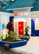 LOBBY Villa Biru A by CozyStay