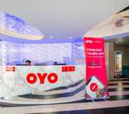 Lobby 4 OYO 241 Ratana Hotel Sakdidet