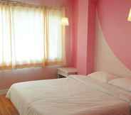 Kamar Tidur 6 Roma Hotel