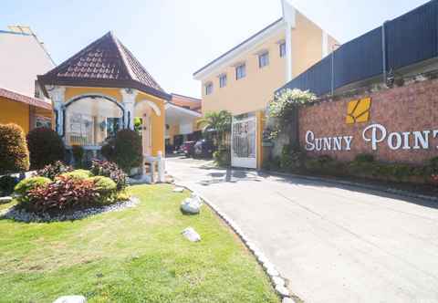 Exterior Sunny Point Hotel