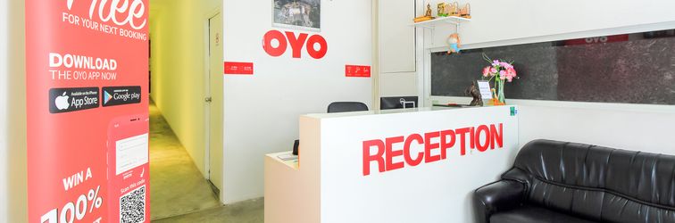 Lobi Everest Boutique Hotel